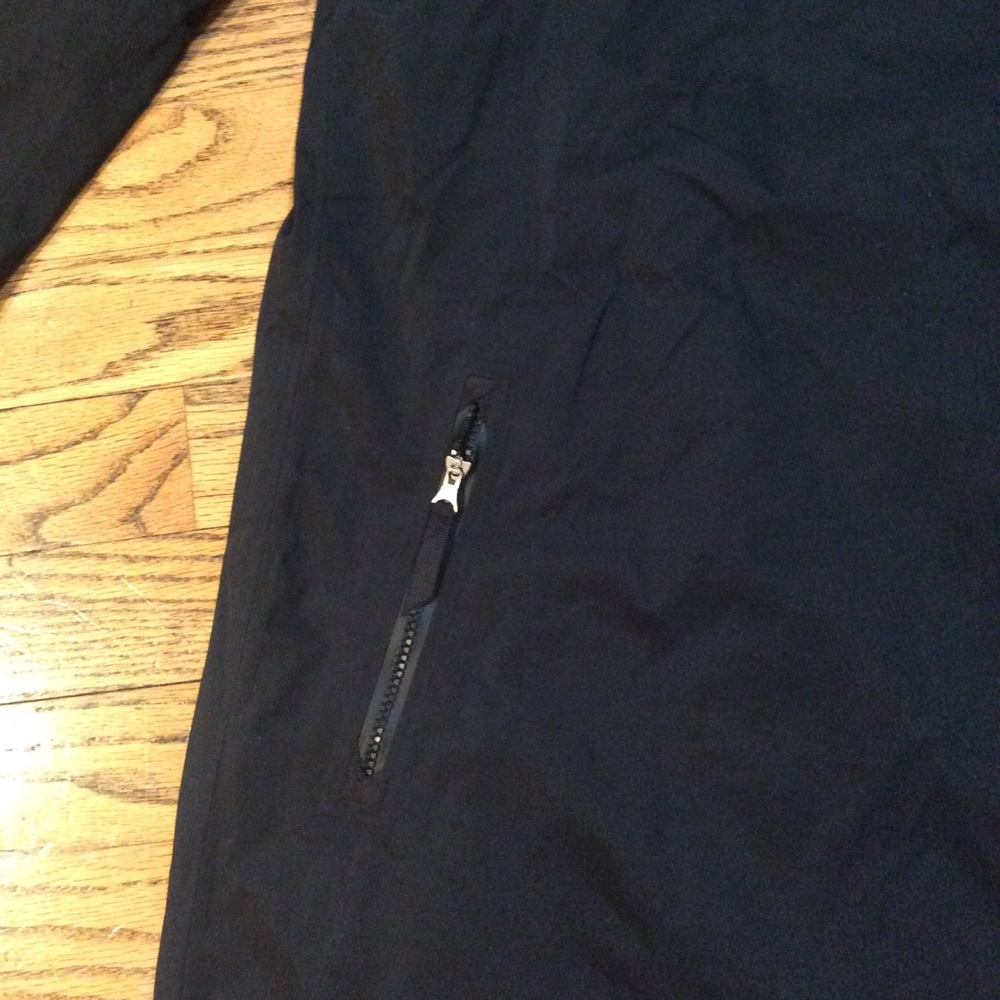 Lululemon Rain Jacket - Picture 12 of 16